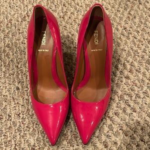 Fendi size 39.5 patent leather pink pumps